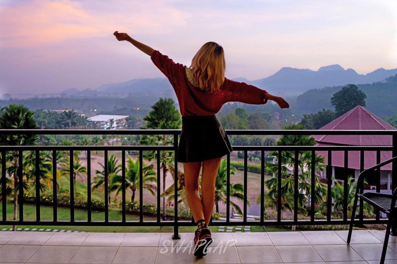 Takhun Mountain View Bed & Breakfast Ban Tha Khun Dış mekan fotoğraf